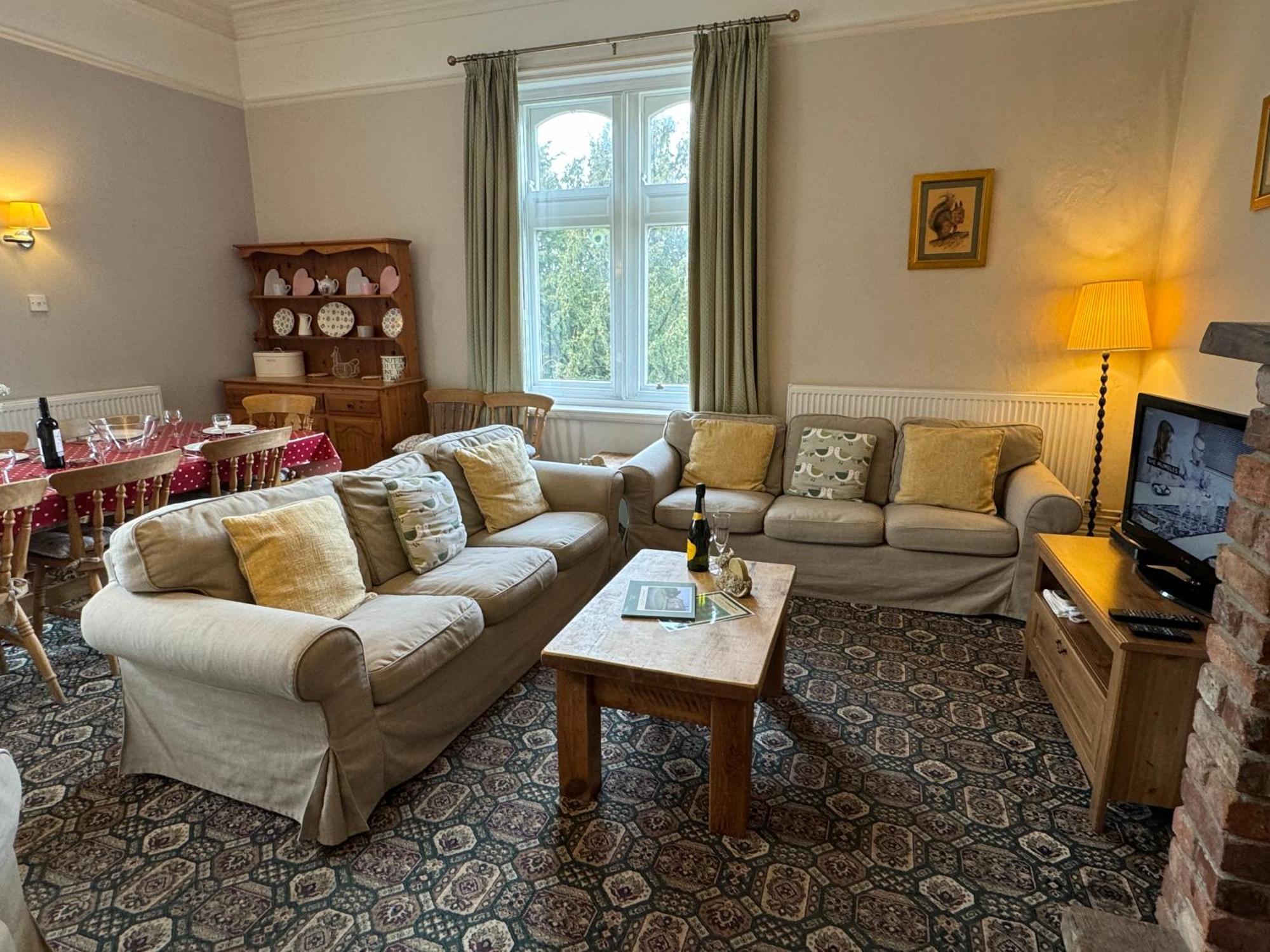 Hargate Hall Self Catering Buxton  Extérieur photo